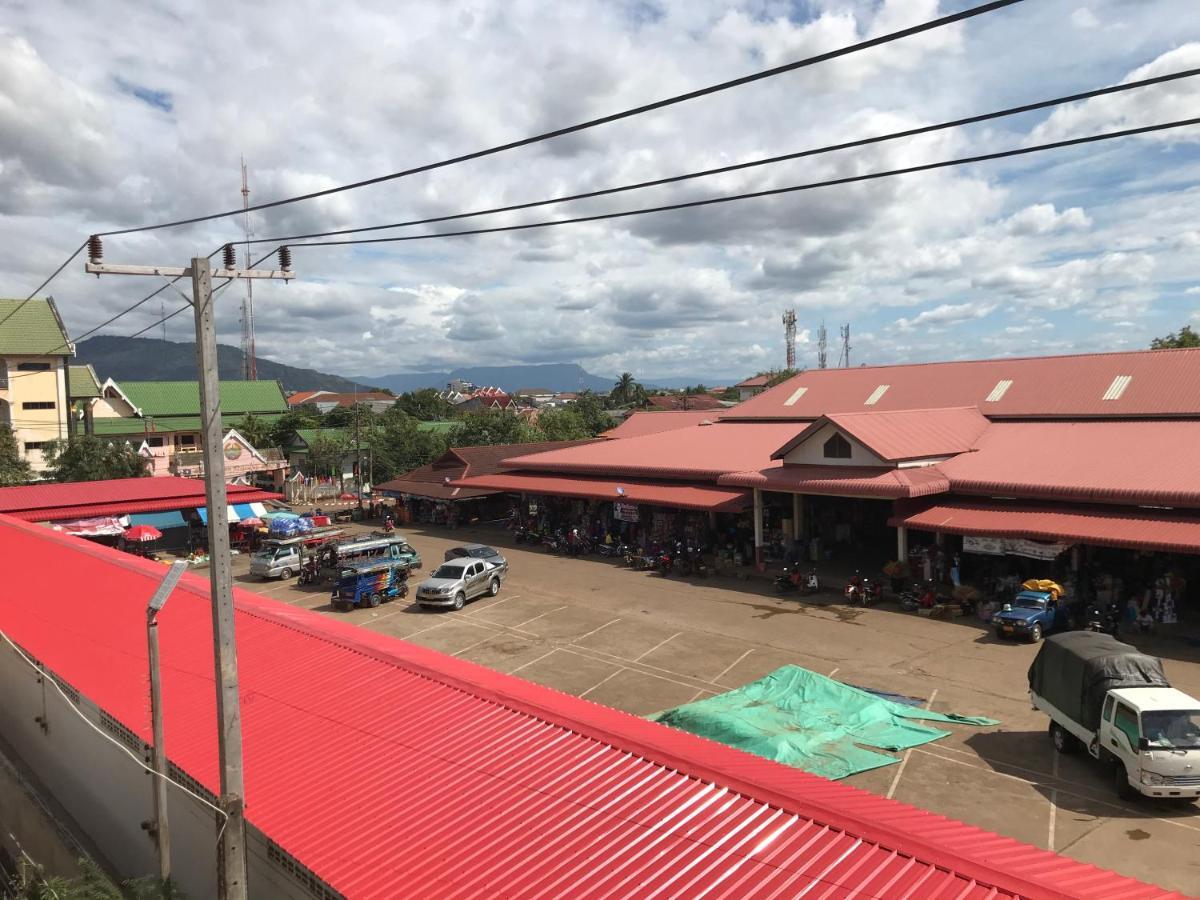 Cloud 9 Hostel Pakse Exterior photo